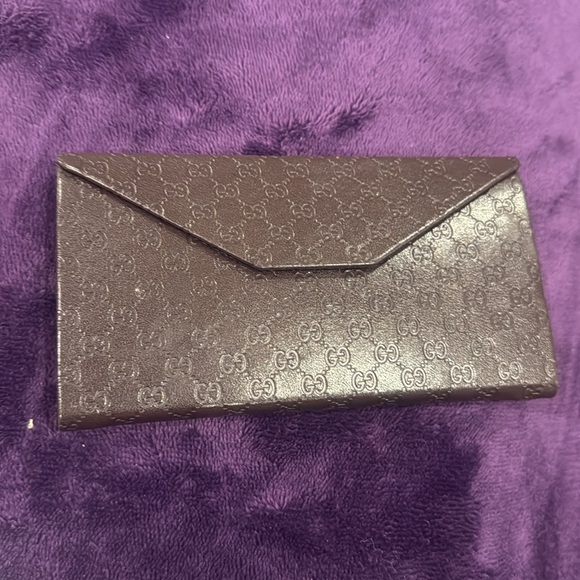 Authentic Gucci Glasses Case - Picture 5 of 5